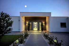 Luxury Modern Villa ÁGUIA MAR Stunning Sea View